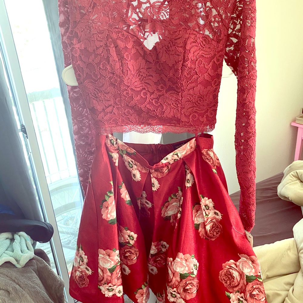 Beautiful skirt outfit